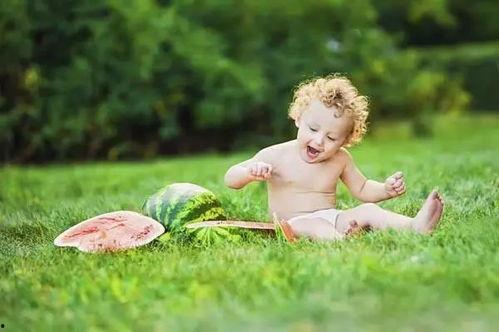 小孩免费吃瓜,免费吃瓜，快乐童年无限延伸